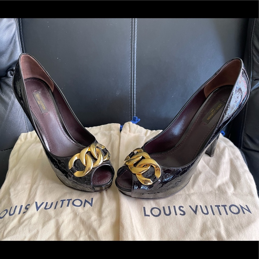 Louis Vuitton Monogram Pumps